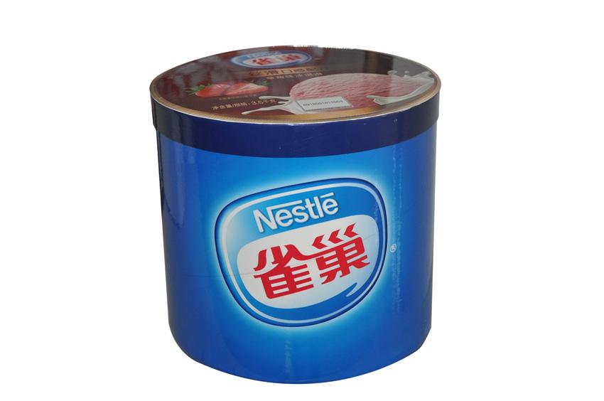 桶装冰淇淋,新森林桶装冰淇淋纯正英伦风格。包装规格:桶装 4公斤。口味有:草莓,香草,巧克力,香芋,蜜瓜,牛奶,咖啡,提拉米苏,薄荷,凤梨,红豆,酸奶,芒果等20余种。性价比超过蒙牛桶装冰淇淋,雀巢桶装冰淇淋。