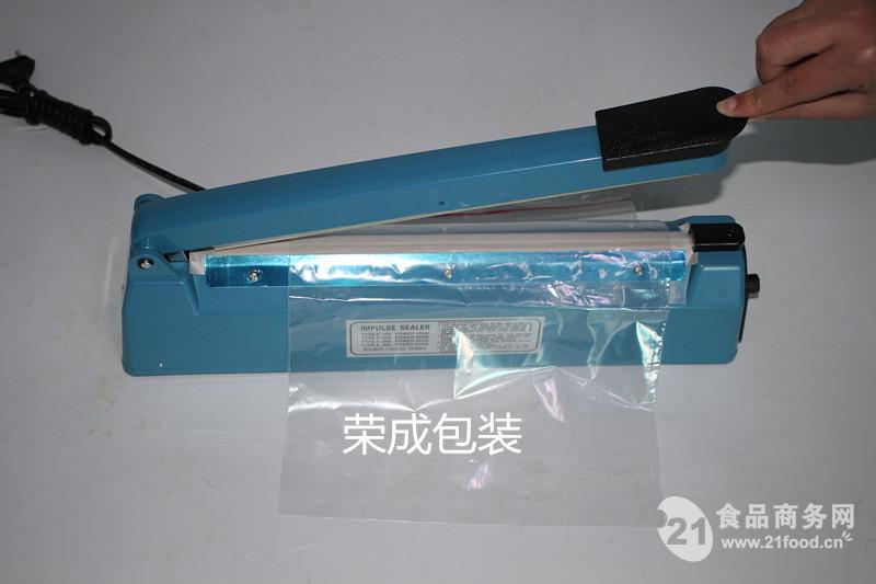 公司致力于环保包装科技的研发、推广、销售。产品涵盖面广,如环保包装材料、包装机械、包装工具,以及针对特殊工作环境的特殊工具机械,如化工危险品工作环境中的防爆机械,防静电工具等。开发机销售用于塑钢带、尼龙带、钢带等各种包装带的手持式捆扎机台式打包机等。广泛应用于钢铁、有色金属、建材、化纤、烟草、纸业、纺织品、制造、物流等各个行业的包装、运输和储存环节等。 公司产品齐全,针对不同的包装带和使用条件,系统的开发和销售气动捆扎机、手动捆扎机、储能式电动捆扎机,台式打包机等系列的包装机械,根据不同的使用条件,技术参